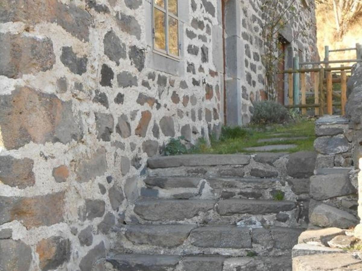 Maison En Pierres Avec Terrain Pres Du Massif Du Mezenc, Ideale Pour Un Sejour Nature En Famille - Fr-1-582-267 Saint-Front  Exteriör bild